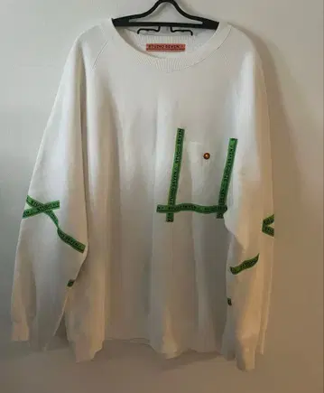 스튜디오 세븐 맨투맨