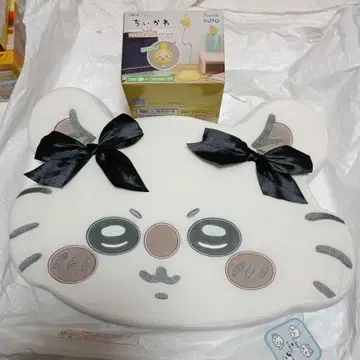 치이카와 (먼작귀) 프라이스 2종 세트 저반발 쿠션 USB 스탠드 라이트