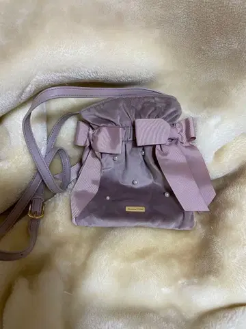 Maison de FLEUR 펄 장식 벨로아 숄더백