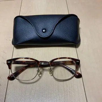 새상품 카네코 안경!! 패션 안경 도수 없음!! 착용감 프리미엄!!