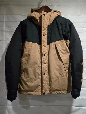 워크맨 이지스 퓨전 다운 자켓 베이지 S 사이즈