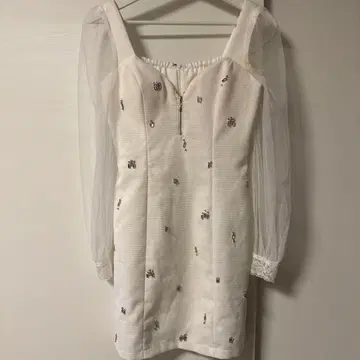 Jewels 비쥬 드레스 소매 포함