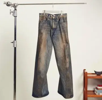 NVRFRGT 3D Twisted Wide Leg Jeans