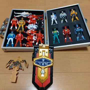 고카이저 피규어 세트