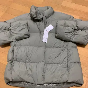UNIQLO 파우더 소프트 다운 자켓