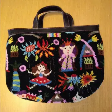 알베로베로의 패브릭 소재 백