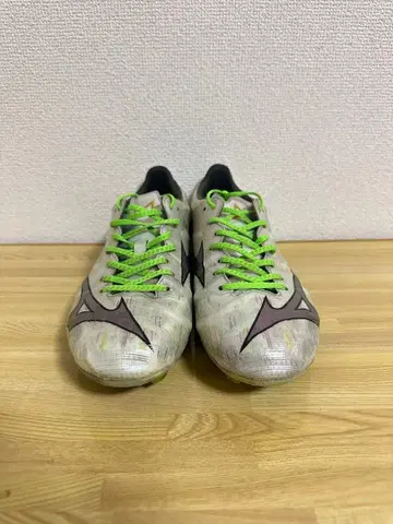 축구 스파이크 미즈노 알파 Japan