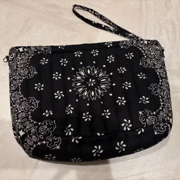 MALUS 반다나 파우치 블랙