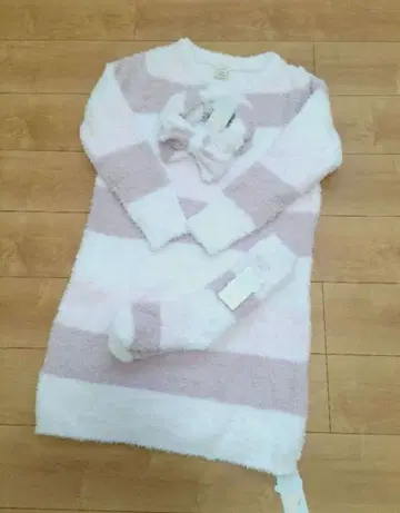 [미사용 새상품] 젤라피케 헤어밴드 양말 룸웨어 3종 세트