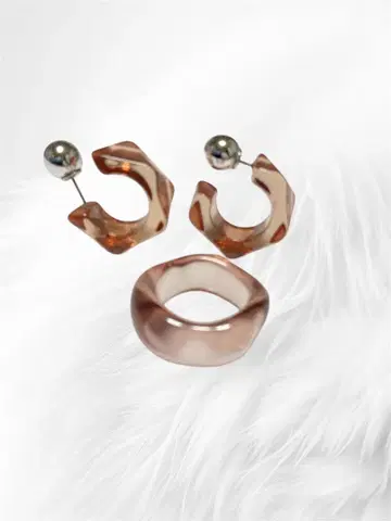 핑크 브라운 아크릴 귀걸이와 반지 세트