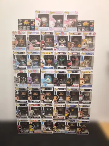 기간 중 가격 인하 Funko Pop! 피규어 세트 39개