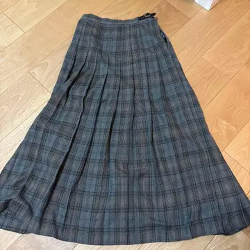 그레이 체크 무늬 플리츠 스커트 M 사이즈 로리즈팜
