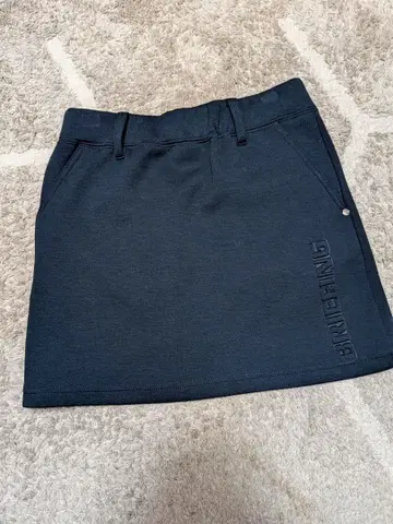 BRIEFING 네이비 스커트