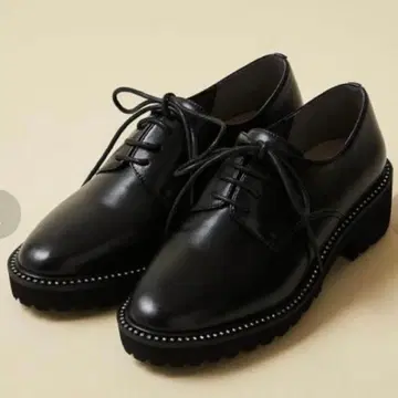 새상품 오데뜨 앤 오딜 볼륨 레이스업 플랫