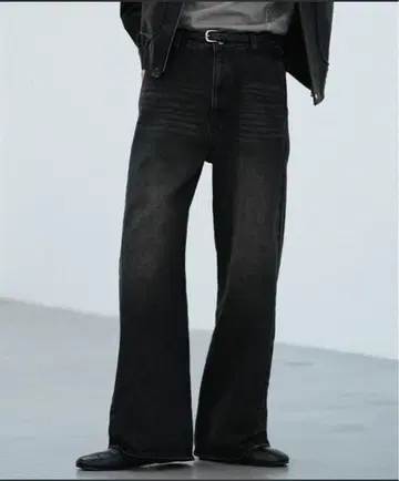 WYM LHDNM CURVED FLARE DENIM SLACKS