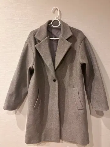 새상품 그레이 체스터 코트