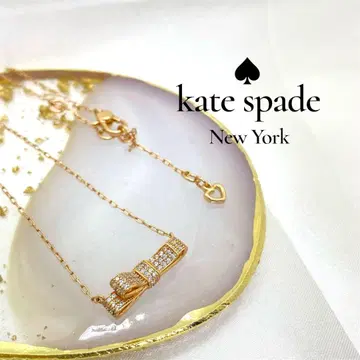 새상품급 케이트 스페이드 리본 목걸이 핑크 골드 리본 참 고급