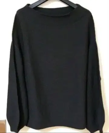 스픽 앤 스팬 볼륨 슬리브 니트