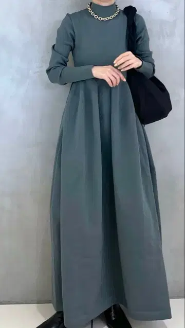 [ 새상품급 ] apart by lowrys 홀가먼트 니트 원피스