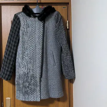 Desigual 퍼 포함 롱 코트 그레이 계열