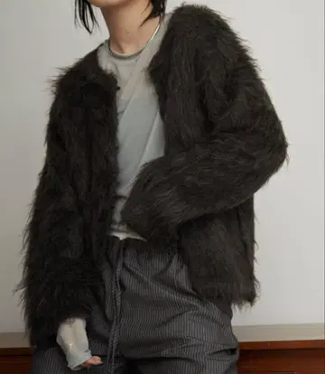 샤기 숏 니트 가디건 Aunt Marie's 블랙