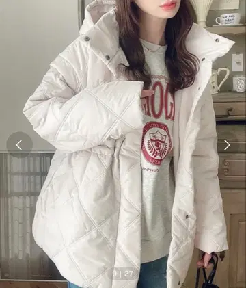 새상품급 퀼팅 코트 다운 화이트 아이보리 소매 탈부착 moment+