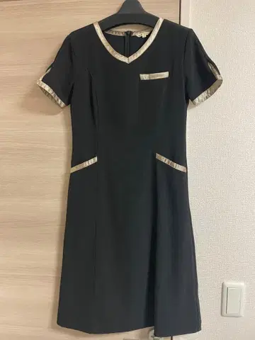 모드 루이즈 V넥 원피스 에스테틱 유니폼 M 원피스