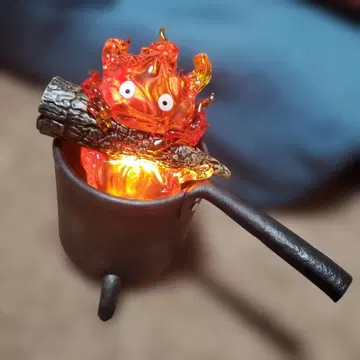 하울의 움직이는 성 카루시퍼 데스크 라이트