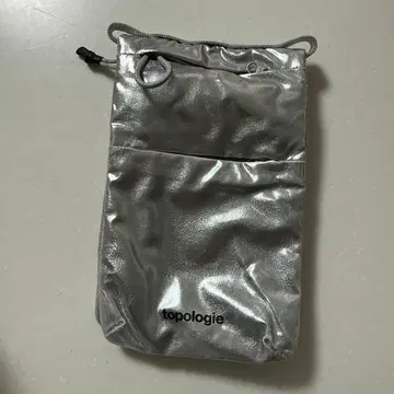 topologie 메탈릭 실버 스마트폰 숄더백