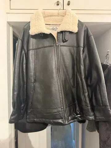 PUBLUX 인조 가죽 무스탕 코트 B3 자켓