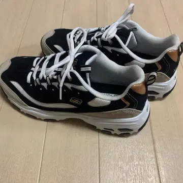 스케쳐스 스니커즈 28