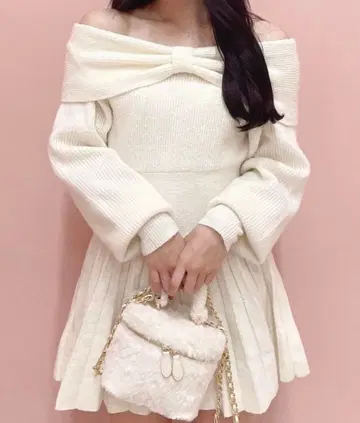 NOMAE 리본 오프숄더 니트 미니 원피스