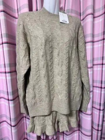 베이지 케이블 짜임 니트 셋업