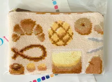 러브러리 바이 페이러 러브러리 베이커리 플랫 파우치