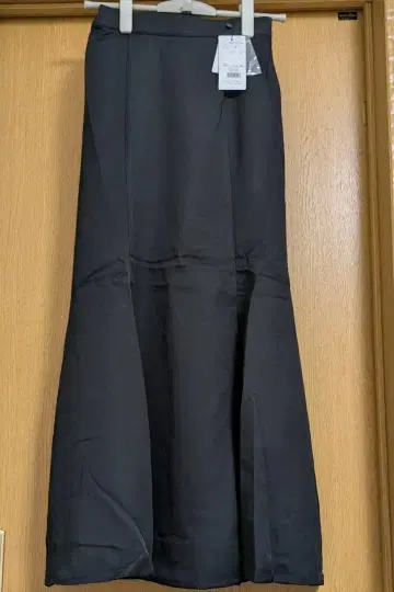 STAY MOTION 맥시 슬릿 머메이드 스커트 롱 스커트 블랙