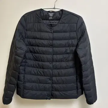 유니클로 퍼프테크 컴팩트 자켓 블랙 M