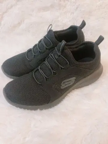 스케쳐스 메모리폼 블랙 28.0cm