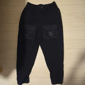 RUFFLOG 블랙 M 사이즈 포켓 부착 팬츠