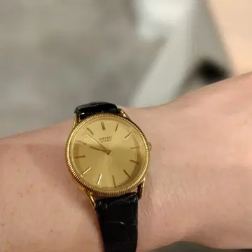 SEIKO 골드 아날로그 손목시계