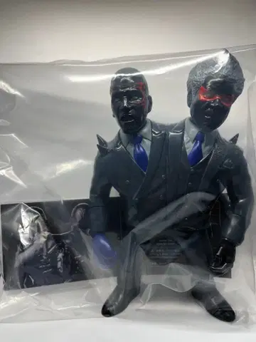 카프킥 도쿄 타이탄 타이탄 소프트 비닐 인디 쌍두