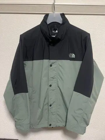 THE NORTH FACE 하이드레나 윈드 자켓 블랙/그린