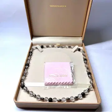 SHINKENSHOEN 크리스탈 목걸이 (B11)