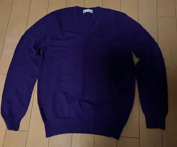 UNIQLO 캐시미어 보라색 V넥 긴팔 니트 M 사이즈