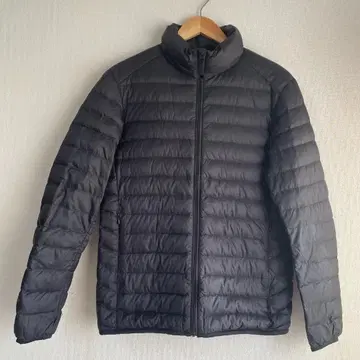 UNIQLO 유니클로 울트라 라이트 다운 S 사이즈 블랙