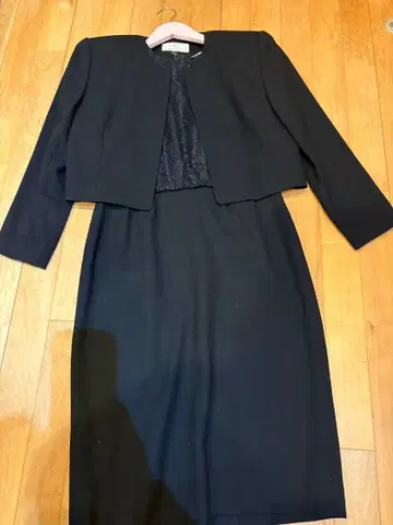 가격 인하 도쿄 소와르 블랙 원피스 정장