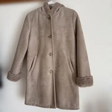 [ 새상품급 ] 페이크 무스탕 코트 베이지 M 사이즈 테치치 후드 부착