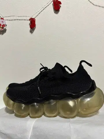 grounds 스니커즈