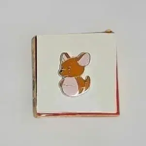 DisneyStore PALS 루 핀 배지