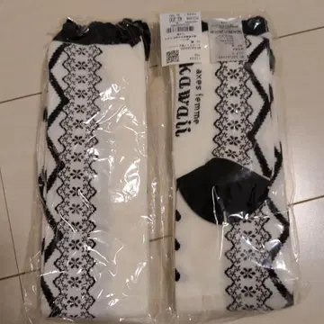 axes femme kawaii 레이스업 패턴 오버니 블랙