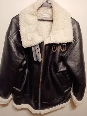 가죽 보아 자켓